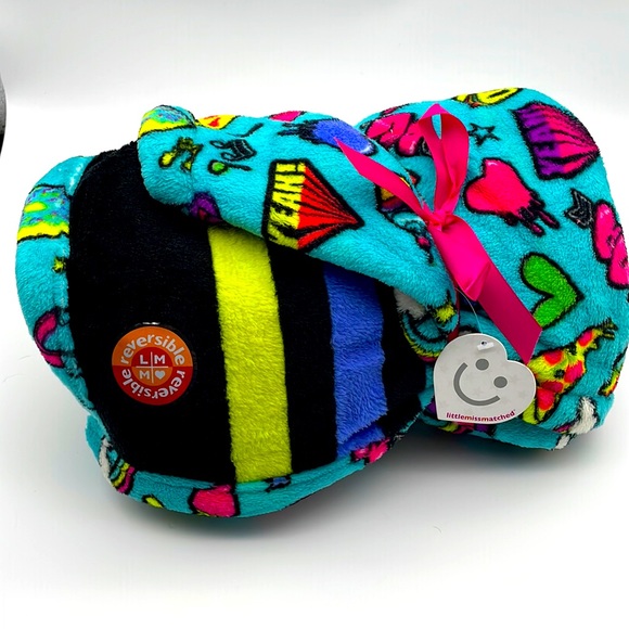 NWT Reversible Plush Throw Blanket Blue Black Stripe Print - Little Miss Matched - Picture 2 of 8